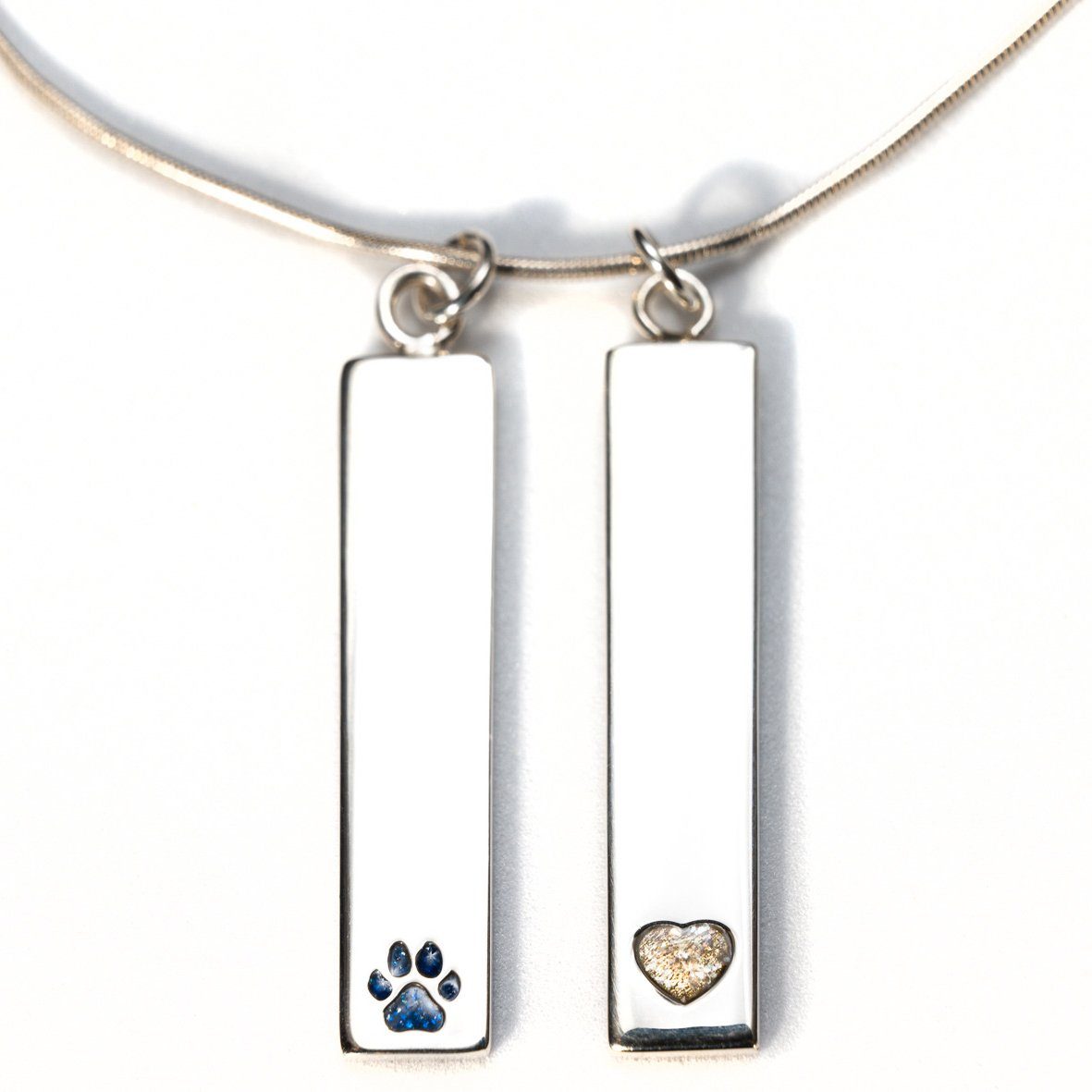 Sterling Silver Bar Pendant Necklace with Pawprint Everence Inlay everence.life