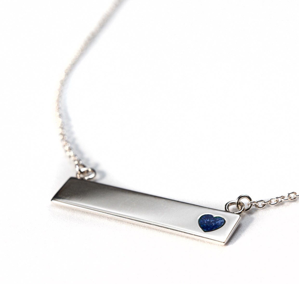Sterling Silver Bar Necklace with Heart Everence Inlay everence.life Navy