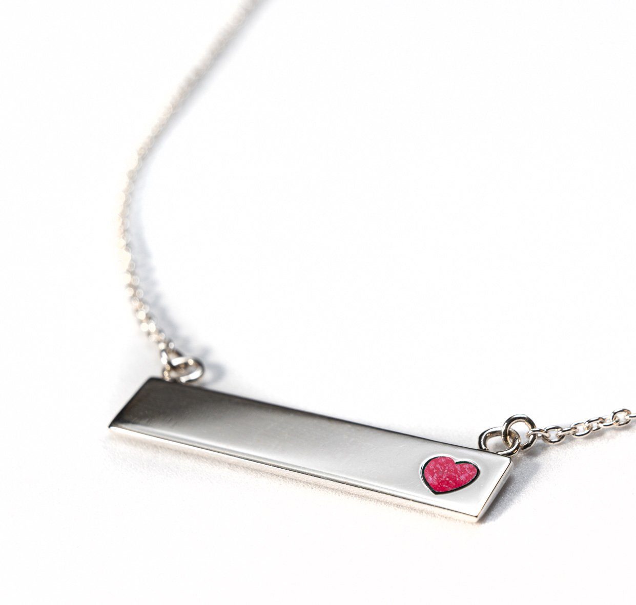 Sterling Silver Bar Necklace with Heart Everence Inlay everence.life Scarlet