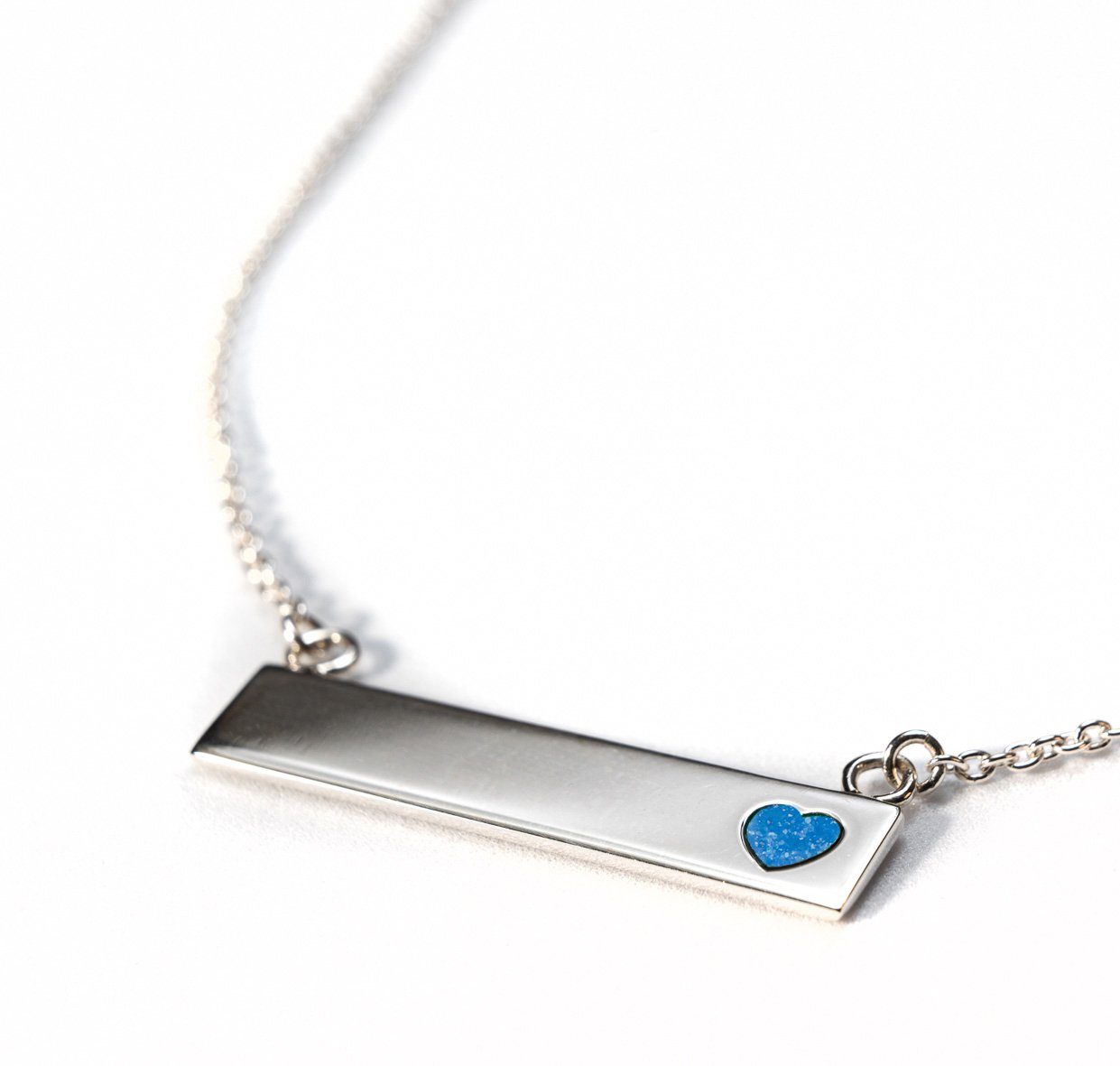 Sterling Silver Bar Necklace with Heart Everence Inlay everence.life Sky